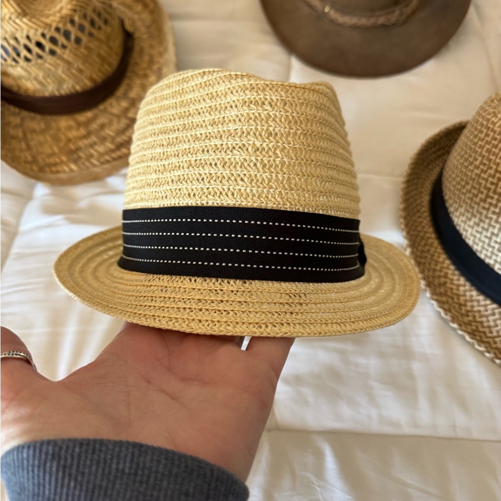 Hats Hats Hats- All 5 for one price. - Picture 3 of 17